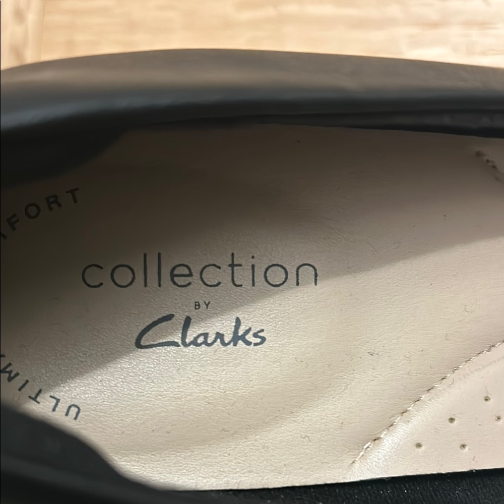 Clarks Women's Classic Black Heels - Picture 2 of 4